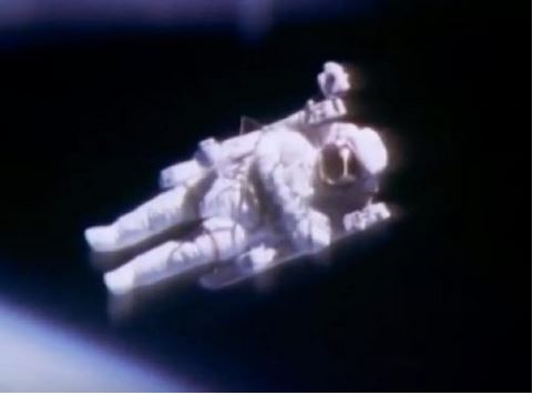 出典:YouTube(ViralHog)