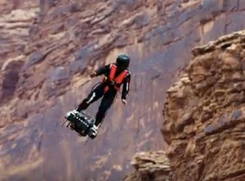 出典:YouTube(devinsupertramp)