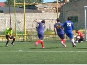 出典:YouTube(LFL 05)