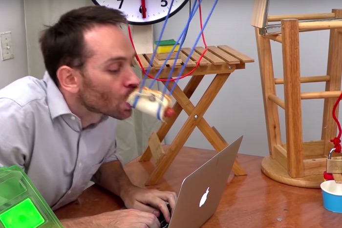 忙しい人にお勧め!?自動でランチを食べさせてくれるピタゴラスイッチが登場