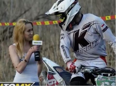 出典：YouTube（BORNTOMX） 