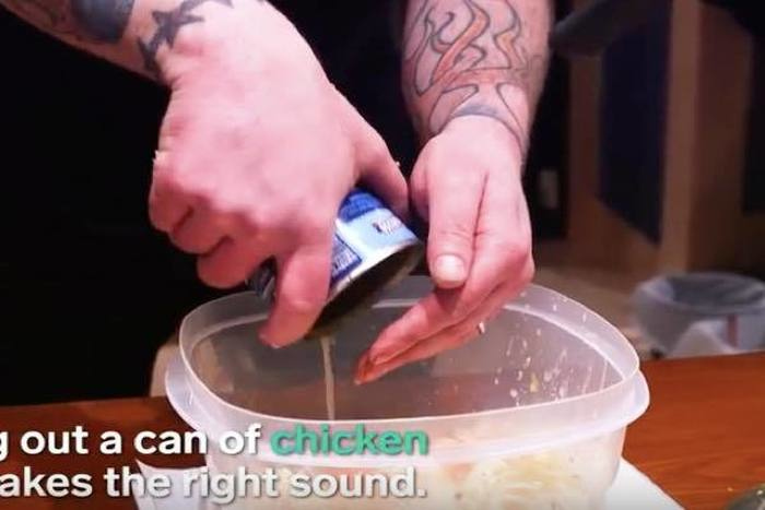 出典：YouTube（INSIDER）