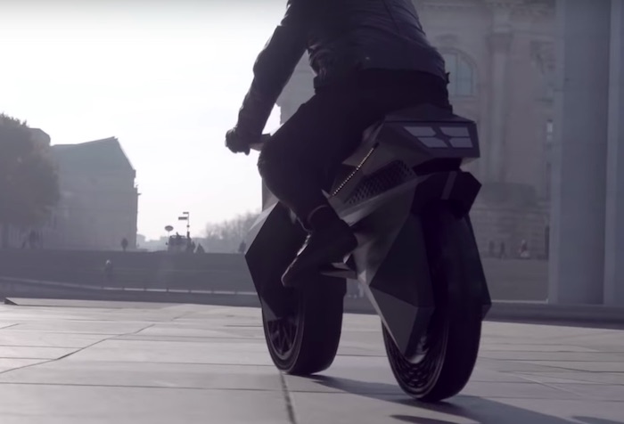 最先端すぎる。3Dプリンターで出力した世界初の電動バイクがかっこいい！