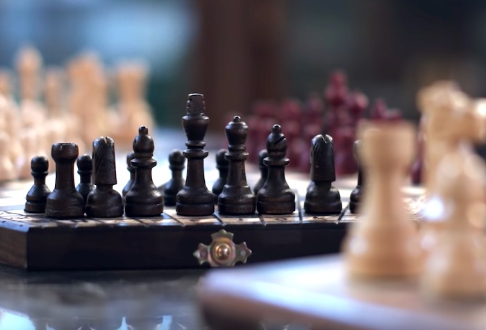 NYで最後の1軒。ひっそりと佇む、渋くておしゃれなチェス専門店を密着取材