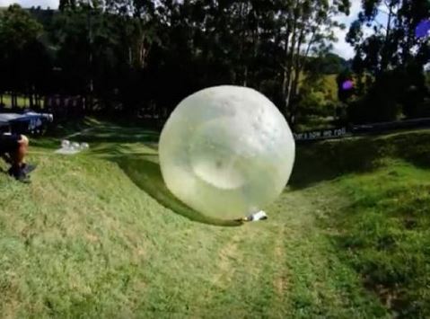 出典:YouTube(devinsupertramp)