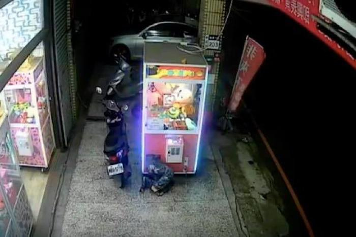 出典：YouTube（Viral Press）