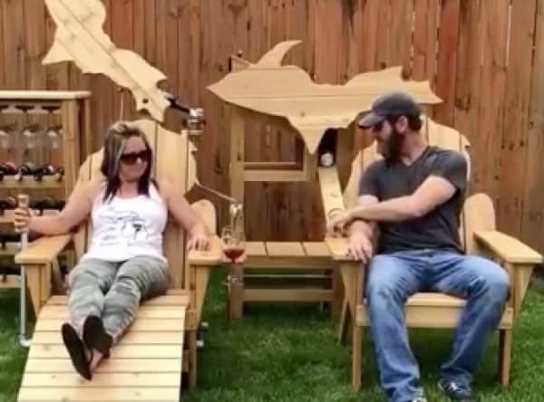 出典：YouTube（ViralHog） 