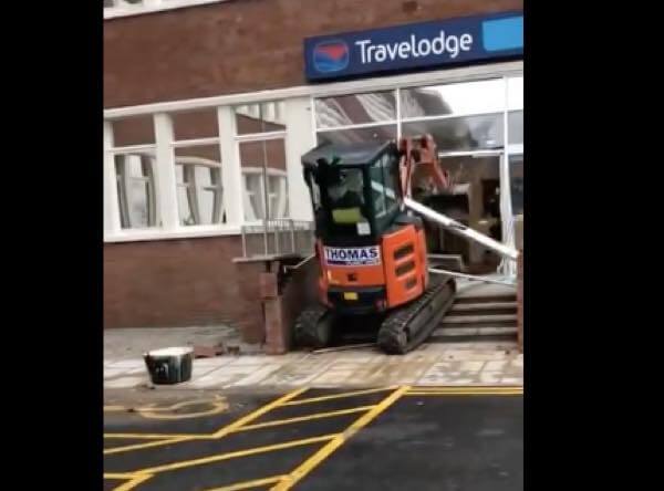 出典:YouTube(username)