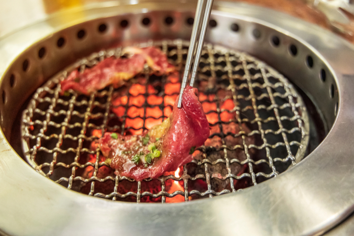 【5/7決算発表67件】一人焼肉ブームを影で支えるロースターのシンポ＜5903＞が本決算発表