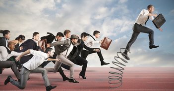 出身大学別の年収ランキング発表。ダントツ1位は東大の800万円超