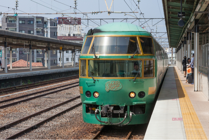 JR九州本気を出したか。GW期間中の「特急列車運休」発表に、ネット「素晴らしい決断」