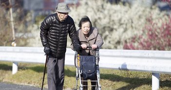 あなたの年金受給額はサラリーマンの手取りの半分！今すぐ貧困対策を＝川畑明美