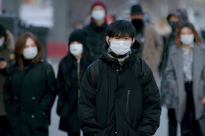 “自粛警察”な人ほど貧乏になる。「会食叩き」が示す思考停止とは？＝午堂登紀雄