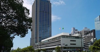 1024px-Kobe_City_Hall_Kobe01-r
