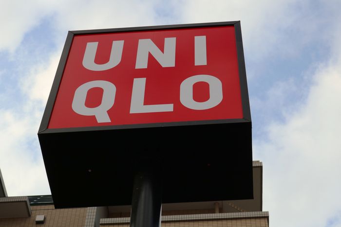 人権より商売？ユニクロ、ロシア事業継続を発表。ウクライナを支援しつつも他社撤退の隙に儲ける“武器商人”ぶりに批判殺到。「ウイグル問題」の蒸し返しも