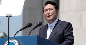 韓国ユン大統領に襲いかかるウォン安と海外勢の売り浴びせ。文在寅氏の「負の遺産」をどう片付けるか？