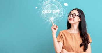 ChatGPTはひとりブレストに活用すべし。デザイナー・起業家・怒りの専務・議事録まとめの秘書まで登場させる、連続起業家・けんすうの実践活用法