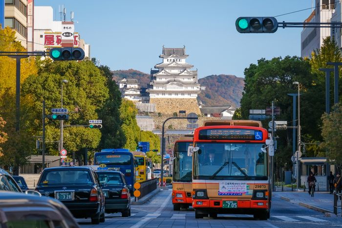 姫路サービスエリア、相乗り行為の横行でついに“実力行使”へ。迷惑駐車を止めるよう20年以上呼びかけるも改善されず当地の“民度”を問う声も噴出