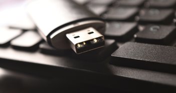 Usb,Dongle,On,Keyboard,Macro,Shot,Focus,On,Usb