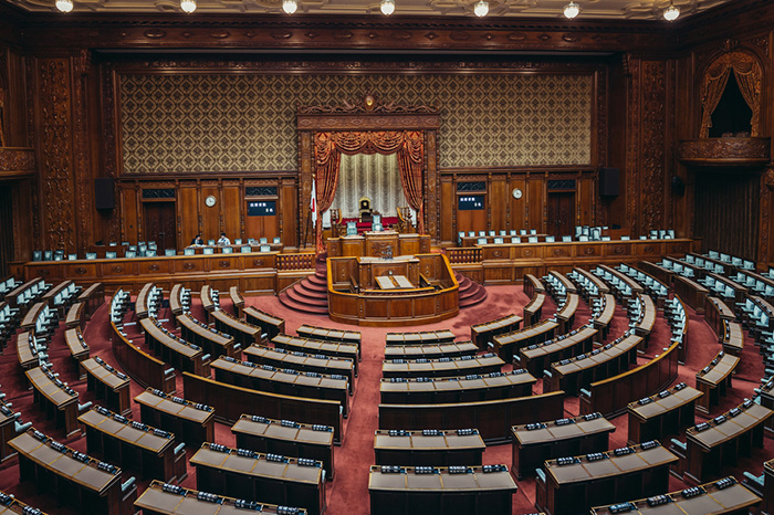 なぜ日本は世襲議員だらけなのか。世界最高レベルの「議員待遇」を手放さないカネの亡者たち＝神樹兵輔