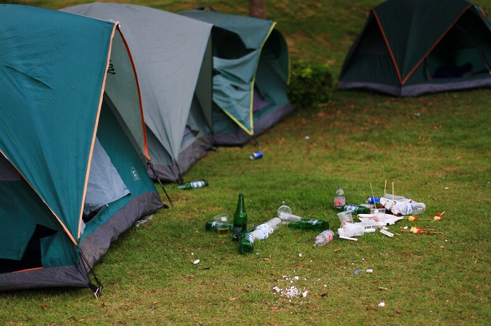 ブックオフでテントが“投げ売り”。コロナ5類移行とクマ出没急増でキャンプブームは終焉へ。古参勢からは「迷惑キャンパーが減ったら嬉しい限り」と歓迎の声