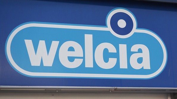 shutterstock_2434767885