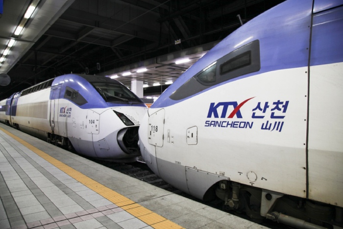 韓国「デジタル先進国」6位の虚像。鉄道無賃乗車30万人…日本に学ぶ現場型デジタル化＝勝又壽良