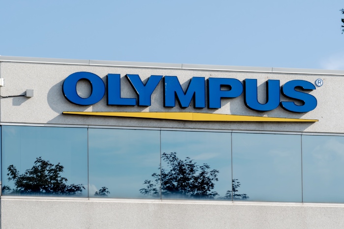 オリンパス、株価ピークから4割減…今が買い？欧米流経営改革がもたらした光と影＝栫井駿介