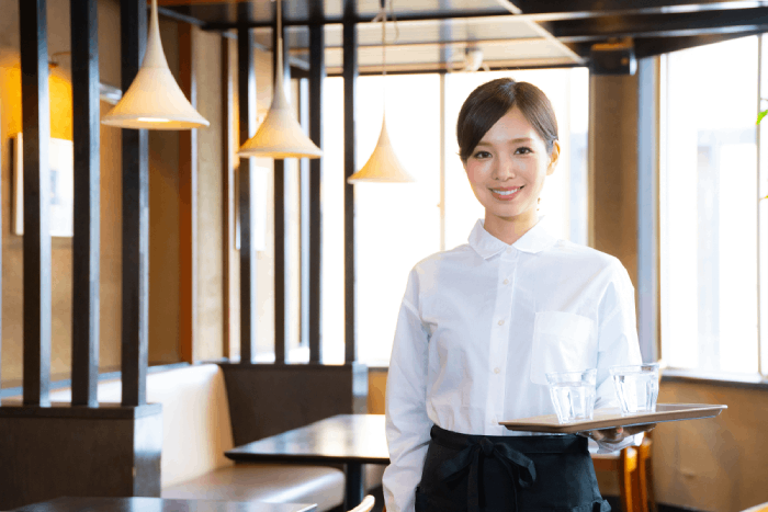 タイミー株価25％急落…なぜ利益上方修正でも投資家失望？スポットワーク市場の将来性とリスクを解説＝佐々木悠