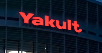 株価ピークから半減「ヤクルト」今が買い時？日本市場も海外も窮地…長期投資家が注視すべきリスクと将来性＝元村浩之
