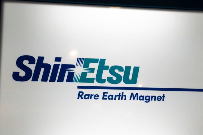 次に来る化学株はこれ。信越化学の決算で見えた「半導体素材」銘柄の長期投資戦略＝元村浩之