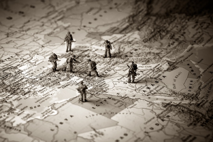 中東危機で日経平均はどこまで下がる？過去の紛争から読み解く絶好の「買い場」と投資戦略＝石塚由奈