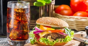 なぜAIバブルに踊る投資家は見落とすのか？砂糖水とジャンクフードを愛し続けた逆張り男の投資哲学＝鈴木傾城