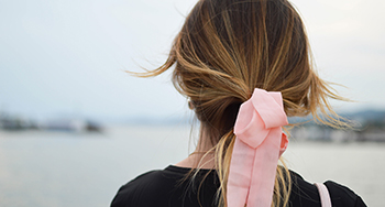 ハリ・コシ・ボリュームなし…老け髪を救う薬用アミノ酸シャンプー