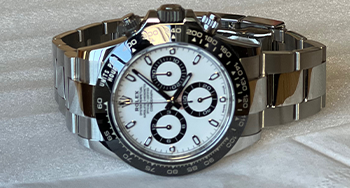 眠っている時計高額で売りませんか？最大10社から査定できます！