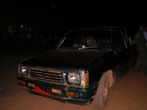 カンボジア軍のピックアップトラック。これで60キロも離れたココンまで送ってもらった。