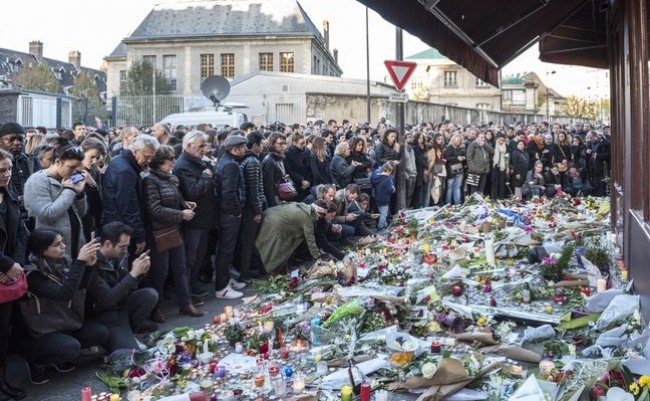 パリ多発テロ、イスラム国の「金と武器」はどこから来るのか？