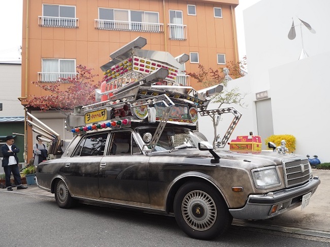 もはやマッドマックス 岡本太郎賞受賞の焼き芋カーは品のいい悪趣味 まぐまぐニュース