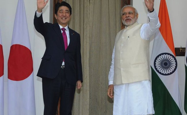 Japanese_PM_Shinzo_Abe_with_Indian_PM_Narendra_Modi_during_his_visit_to_India_at_Hyderabad_House,_New_Delhi copy