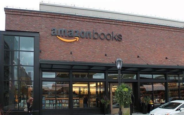 Amazon_Books.jpg