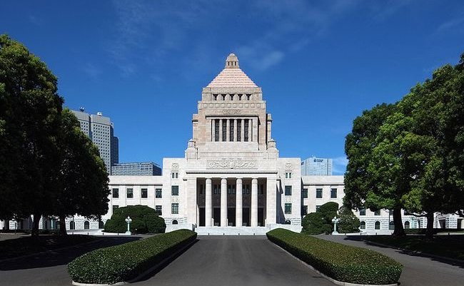 800px-Diet_of_Japan_Kokkai_2009