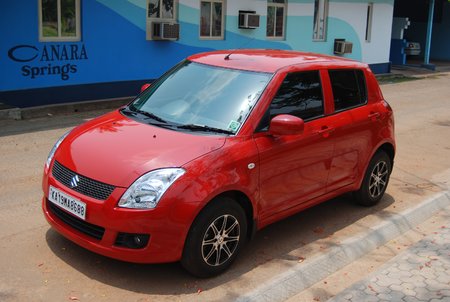 Maruti_Suzuki_Swift_4456