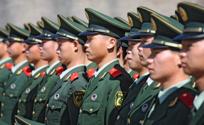 中国の人民解放軍は本当にハッタリなのか？ 現代戦略家が世界に苦言