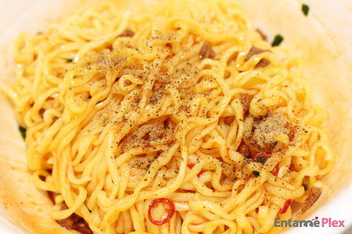 【食べ比べ】カップ麺最前線☆ラーメン女子におすすめのカップラーメン #エスニック篇