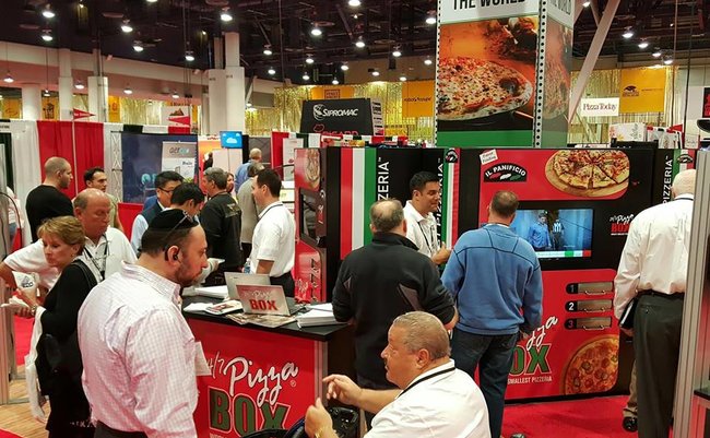 米国にピザやブリトーの自販機が登場。「自動化するアメリカ」の裏事情