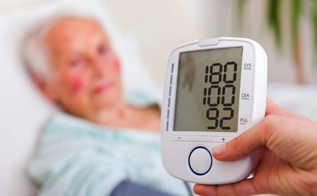 「低血圧＝健康」ではない。元気な老人を減らす、誤った２つの習慣