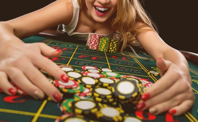 パチンコ規制が先。カジノ法案成立で見直すべき日本のギャンブル事情