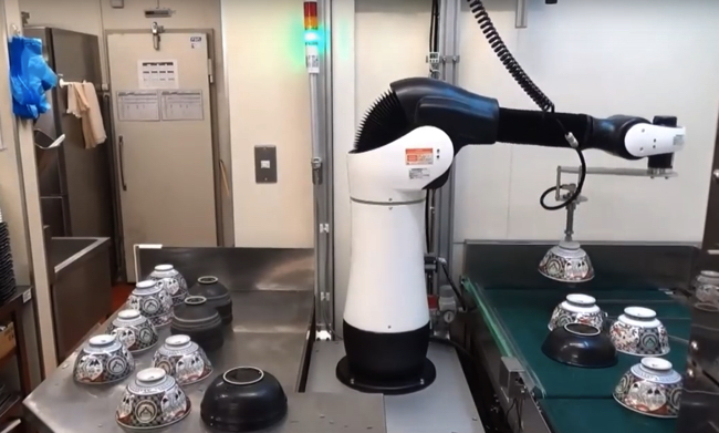 また人間の仕事が減る…吉野家が食器洗いにロボットを導入