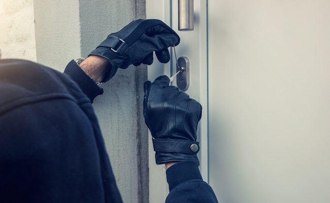 犯罪発生率ワースト3。福岡発・独身女性向け月500円の激安警備会社