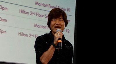 681px-Tohru_Furuya_at_Fanime_Opening_Ceremony_(2) (1)